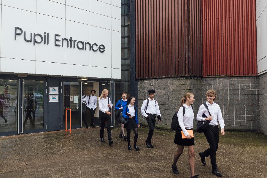 Pupil entrance