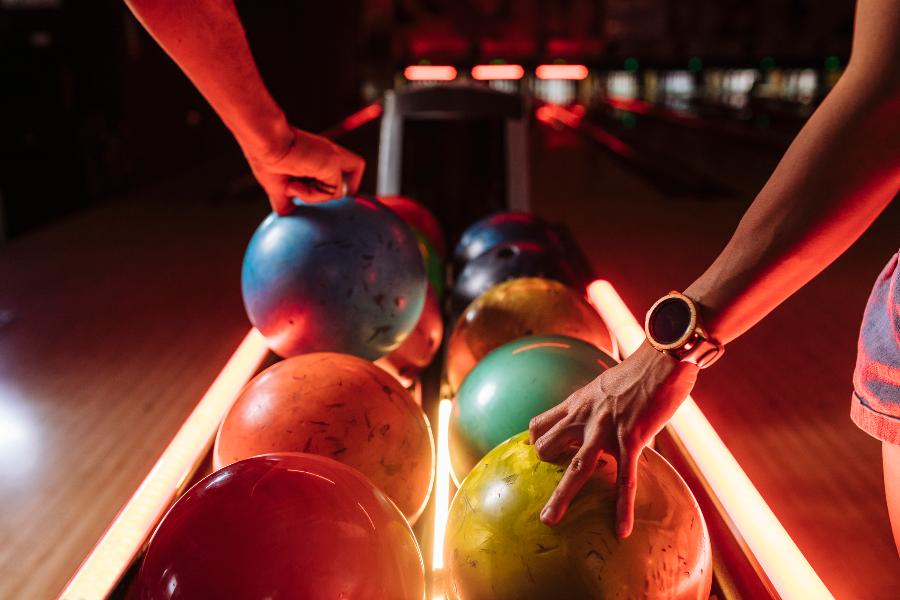 Bowling stock
